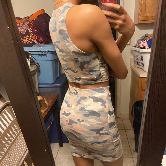 Two Piece Army Set - Picture 3 of 3